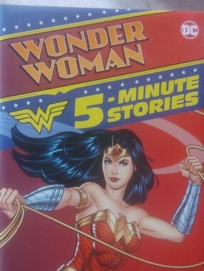 DC Wonder Woman 5-Minute Stories - Red and Blue Illustrated Kids Book
